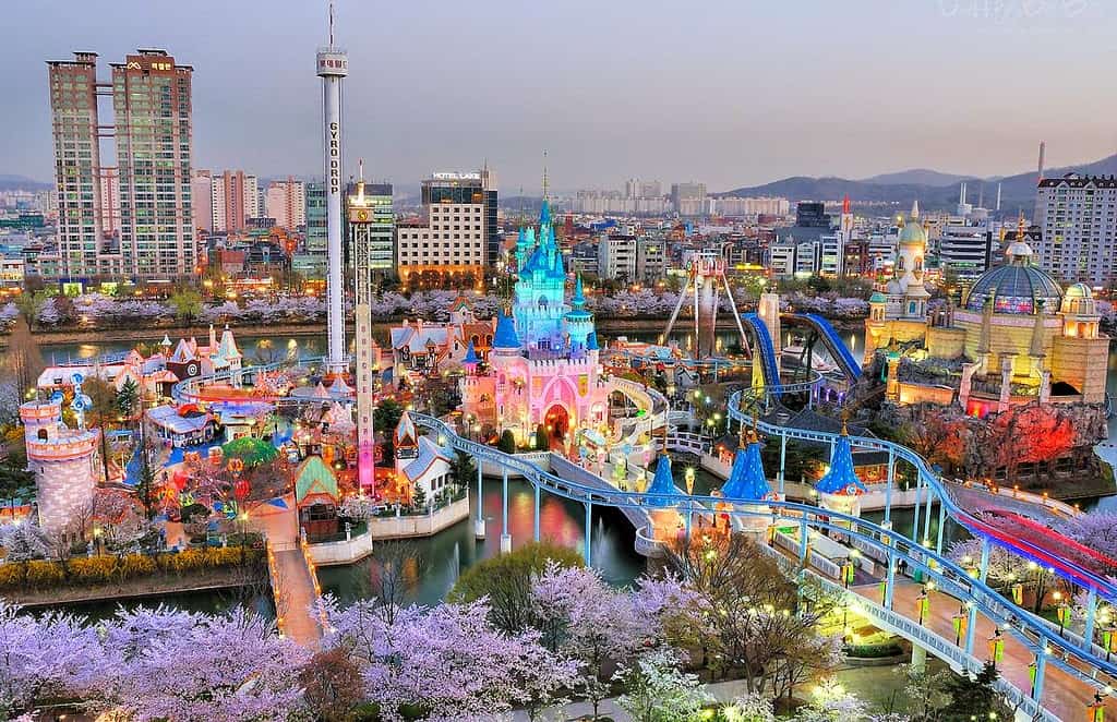 Lotte-World-South-Korea