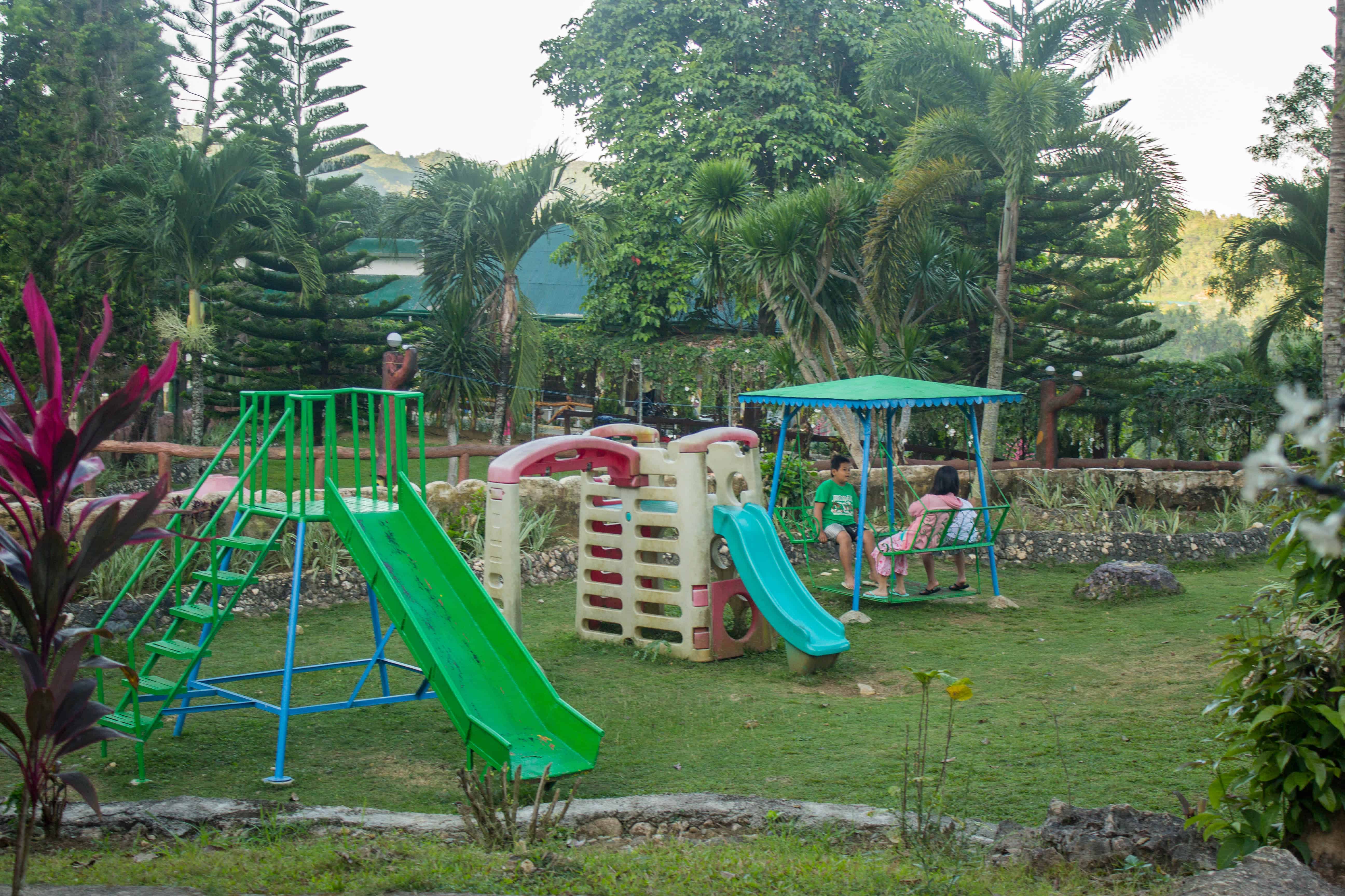 Hidden Valley Wave Pool Resort Pinamungajan Cebu (16)