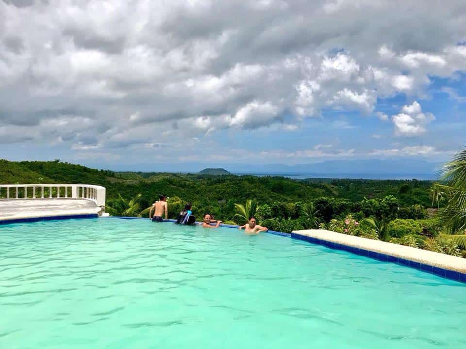 Windy Camp Resort Cebu (3)