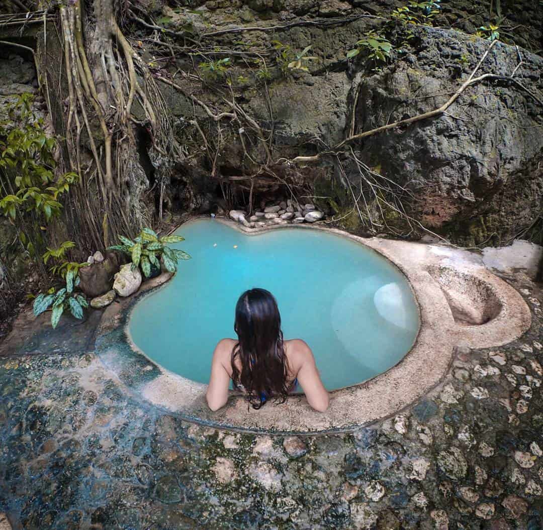 Esoy Hot Spring Pool