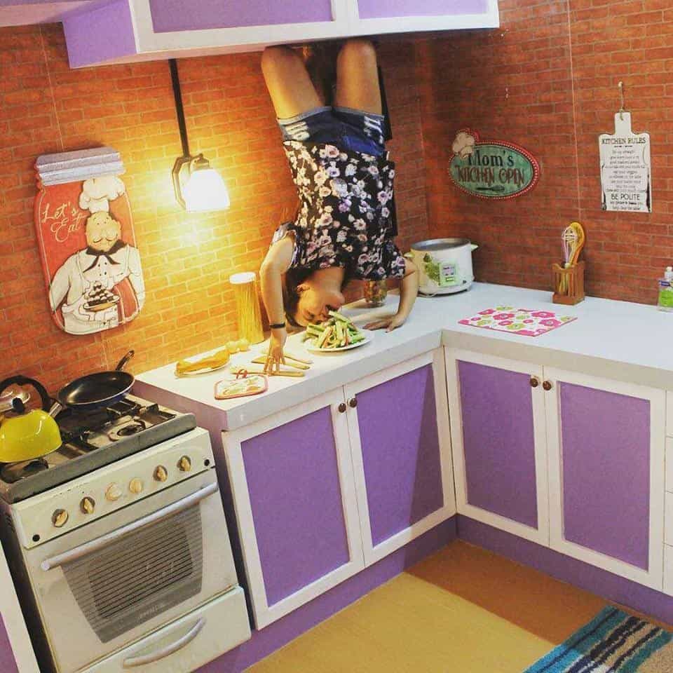 upsidedown-worldcebu-kitchen