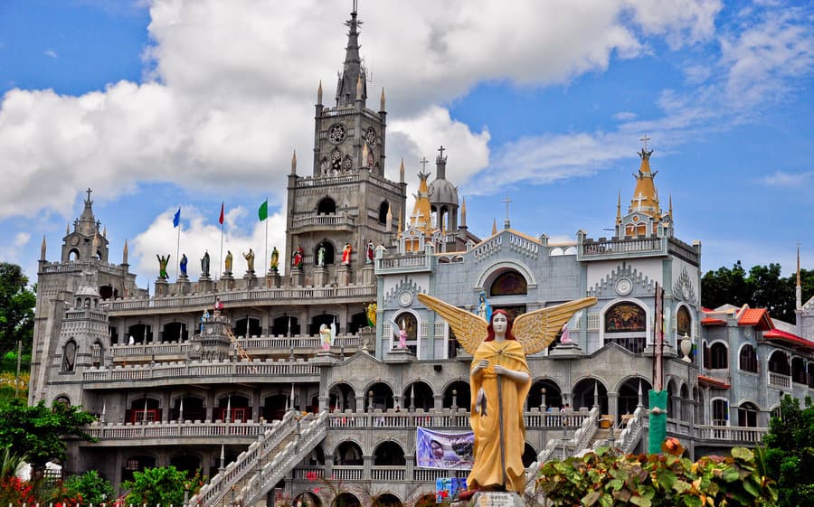 tourist spot in cebu church