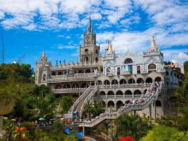 tourist spot in cebu church