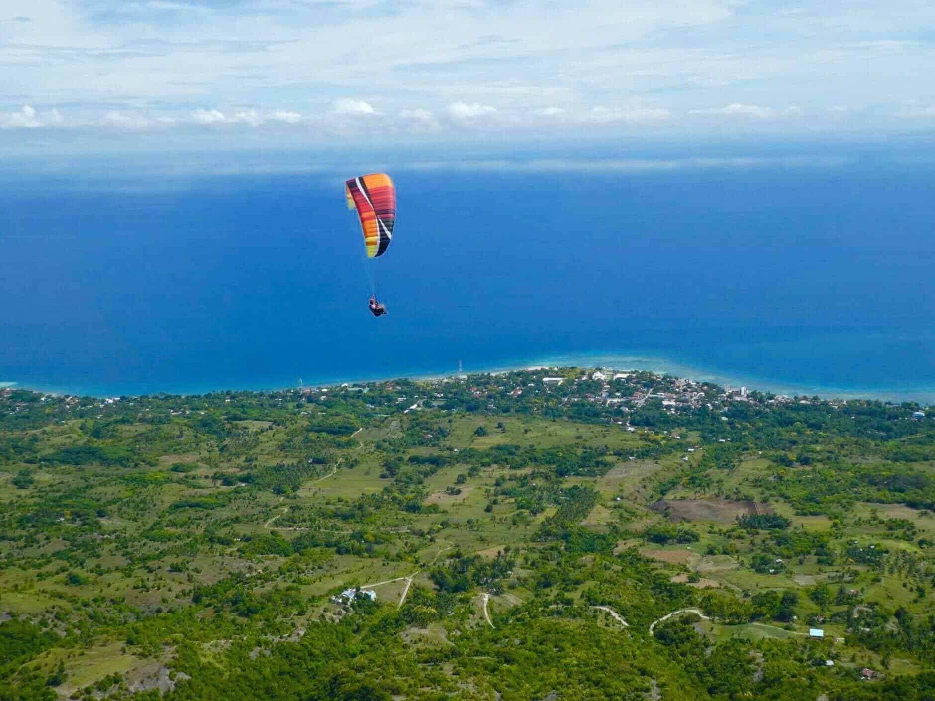 Paragliding in Cebu Oslob (1)