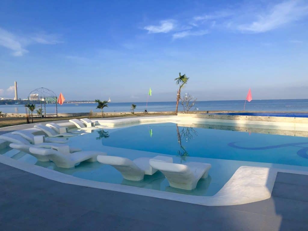 Acapulco Beach Resort in Toledo City Paradise away from 