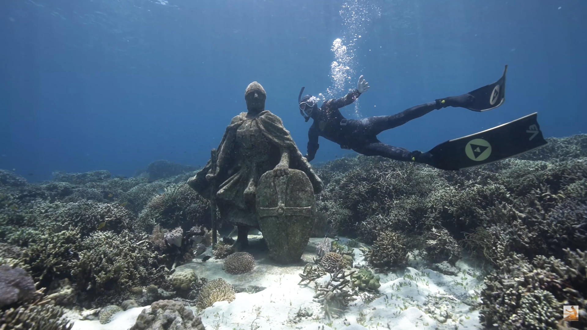 Alegria Underwater Statues Cebu (1)