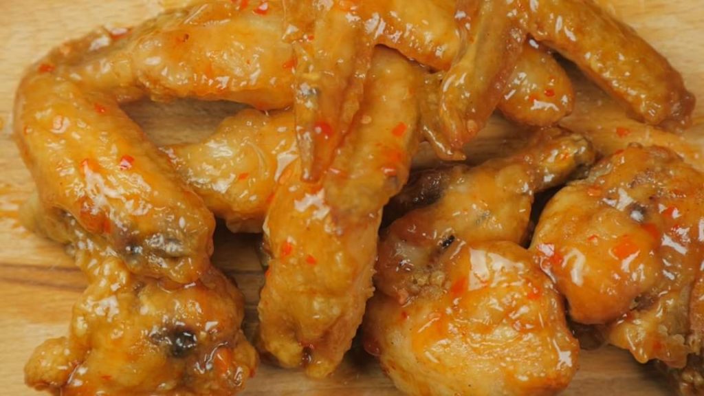 Los Pollos: Unlimited Chicken Wings for P218 in Brgy. Tisa