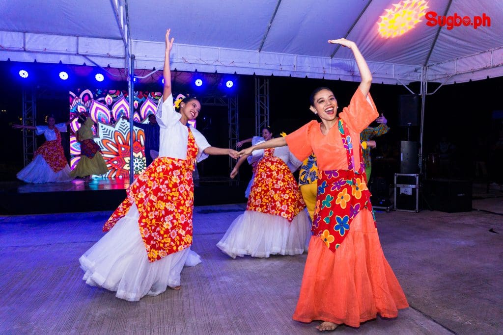 Mandani Bay celebrates Sinulog with Balikbayan Night and Fluvial Parade ...