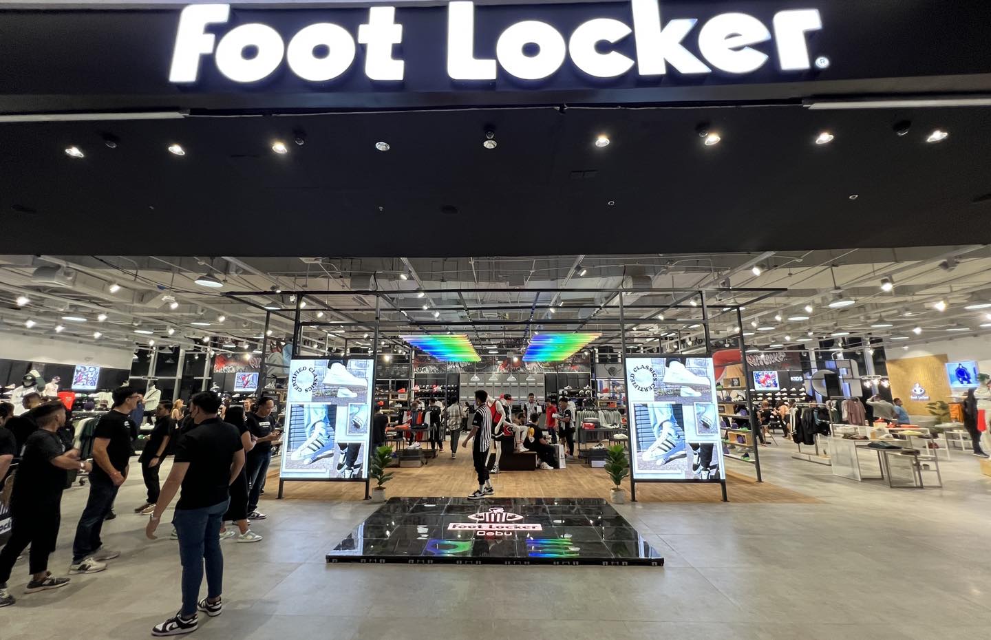 World Famous Foot Locker Opens First Store In Cebu City